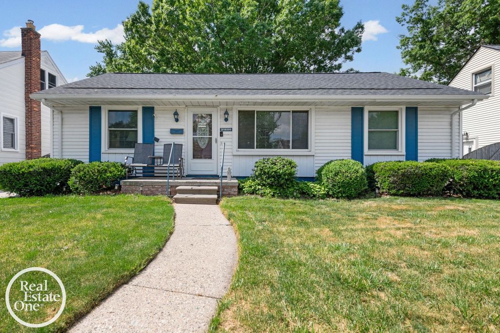 21600 Revere Street, Saint Clair Shores, MI 48080