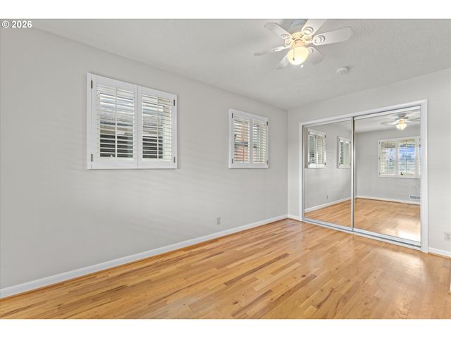 21047 Ne INTERLACHEN Ln, Fairview, OR 97024