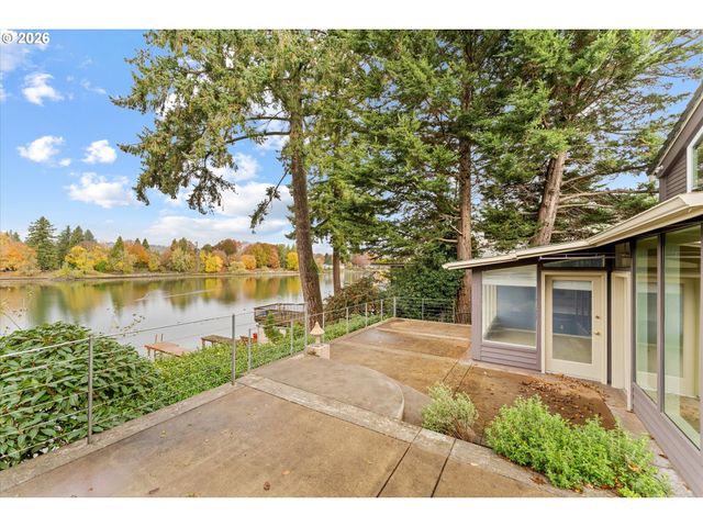 21047 Ne INTERLACHEN Ln, Fairview, OR 97024