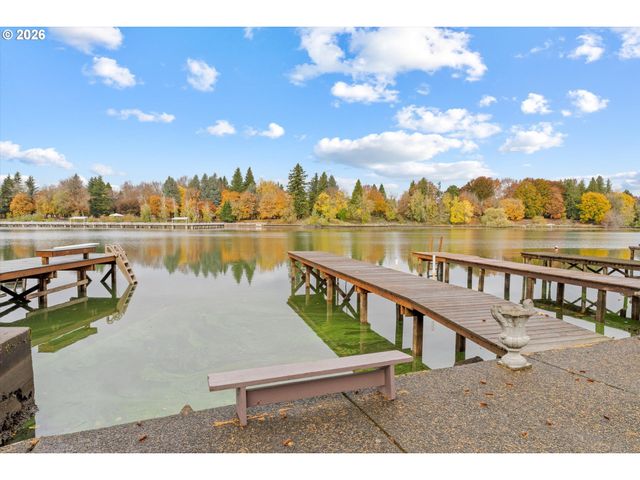 21047 Ne INTERLACHEN Ln, Fairview, OR 97024