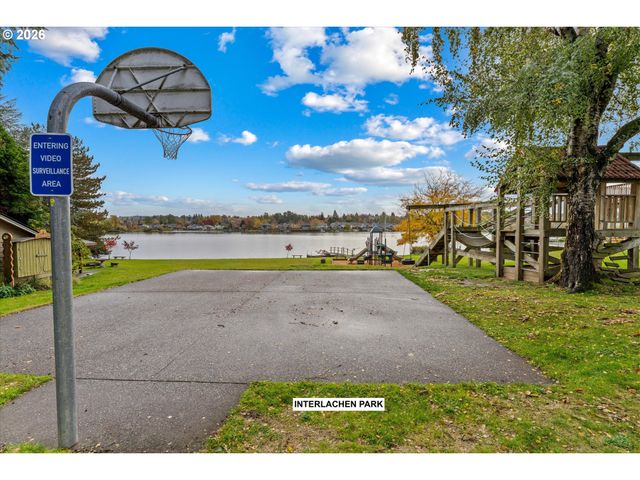 21047 Ne INTERLACHEN Ln, Fairview, OR 97024