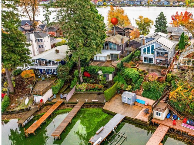 21047 Ne INTERLACHEN Ln, Fairview, OR 97024