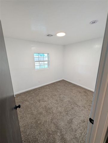 905 Royal Avenue, Midwest City, OK 73130