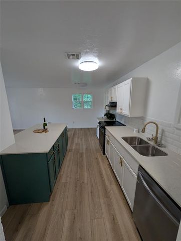 905 Royal Avenue, Midwest City, OK 73130