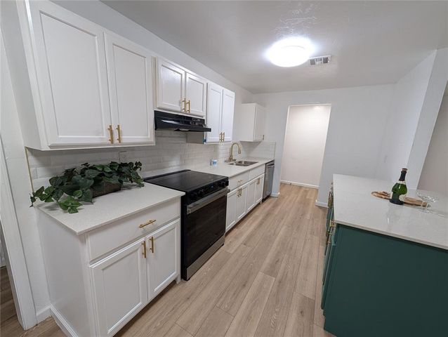 905 Royal Avenue, Midwest City, OK 73130