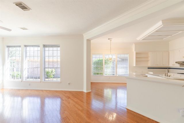 2434 Fairway Pointe Drive, League City, TX 77573