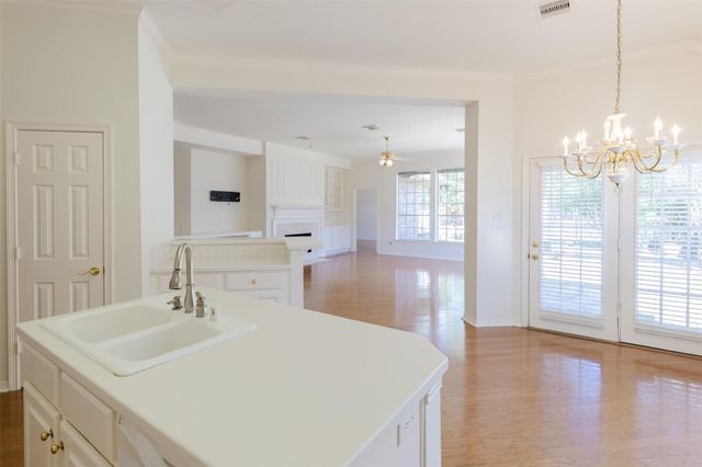 2434 Fairway Pointe Drive, League City, TX 77573