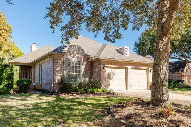 2434 Fairway Pointe Drive, League City, TX 77573