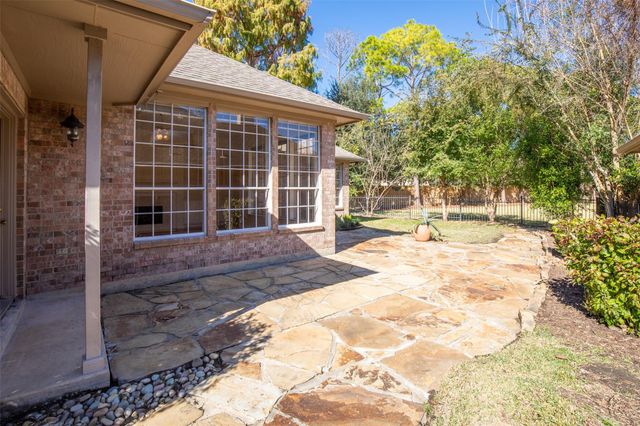 2434 Fairway Pointe Drive, League City, TX 77573