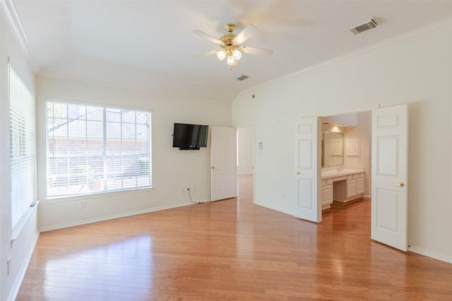 2434 Fairway Pointe Drive, League City, TX 77573