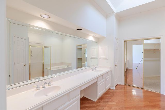 2434 Fairway Pointe Drive, League City, TX 77573