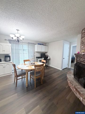 4985 Wagon Rim Ct SE, Salem, OR 97317