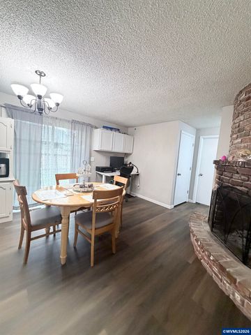 4985 Wagon Rim Ct SE, Salem, OR 97317