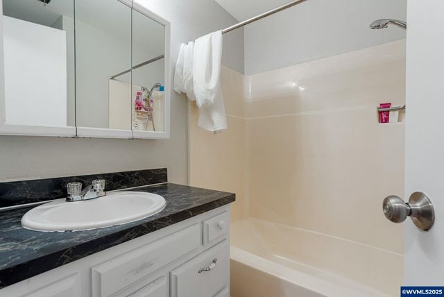 4985 Wagon Rim Ct SE, Salem, OR 97317