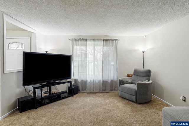 4985 Wagon Rim Ct SE, Salem, OR 97317