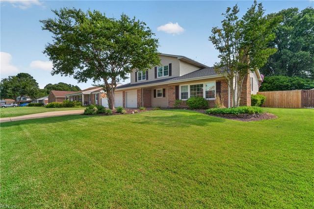 1032 Sunnyside DR, Virginia Beach, VA 23464