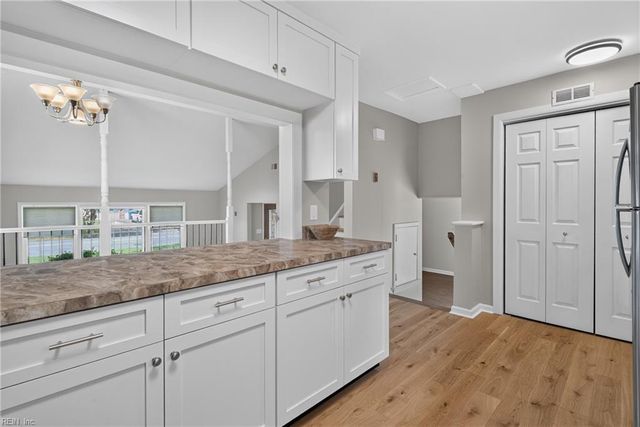 1032 Sunnyside DR, Virginia Beach, VA 23464