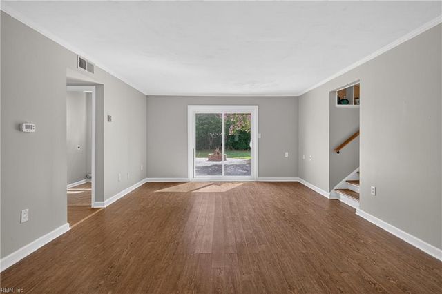 1032 Sunnyside DR, Virginia Beach, VA 23464