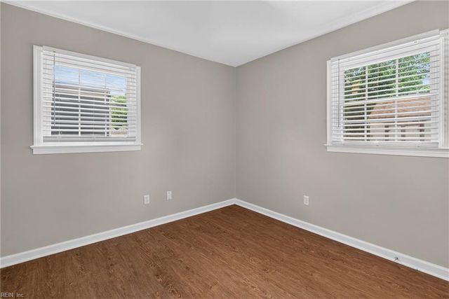 1032 Sunnyside DR, Virginia Beach, VA 23464