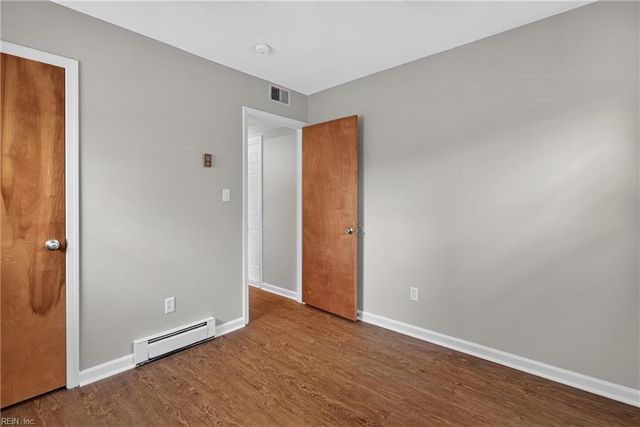 1032 Sunnyside DR, Virginia Beach, VA 23464