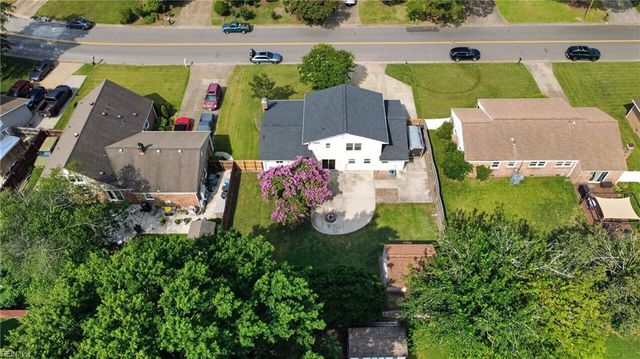 1032 Sunnyside DR, Virginia Beach, VA 23464