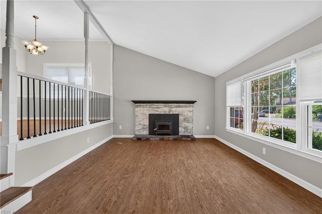 1032 Sunnyside DR, Virginia Beach, VA 23464