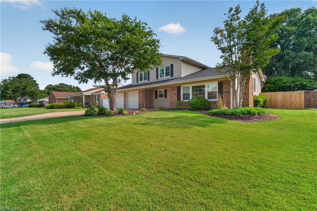1032 Sunnyside DR, Virginia Beach, VA 23464