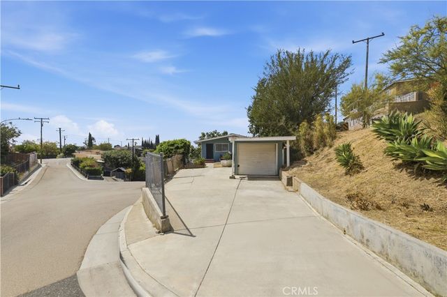 1117 N Herbert Avenue, East Los Angeles, CA 90063