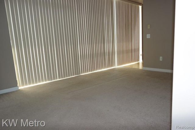 350 N Main Street 502, Royal Oak, MI 48067