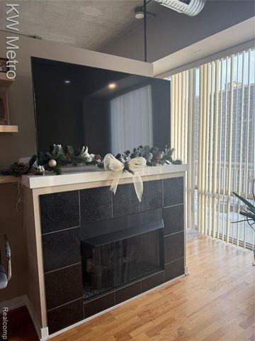 350 N Main Street 502, Royal Oak, MI 48067