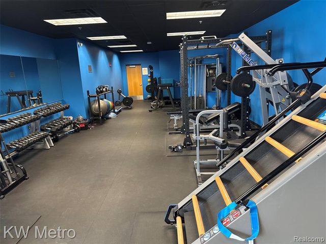 350 N Main Street 502, Royal Oak, MI 48067