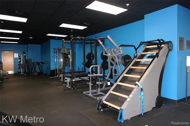 350 N Main Street 502, Royal Oak, MI 48067