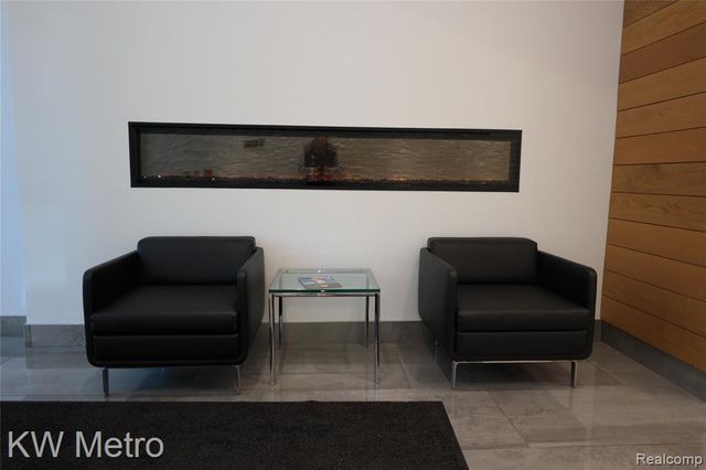 350 N Main Street 502, Royal Oak, MI 48067