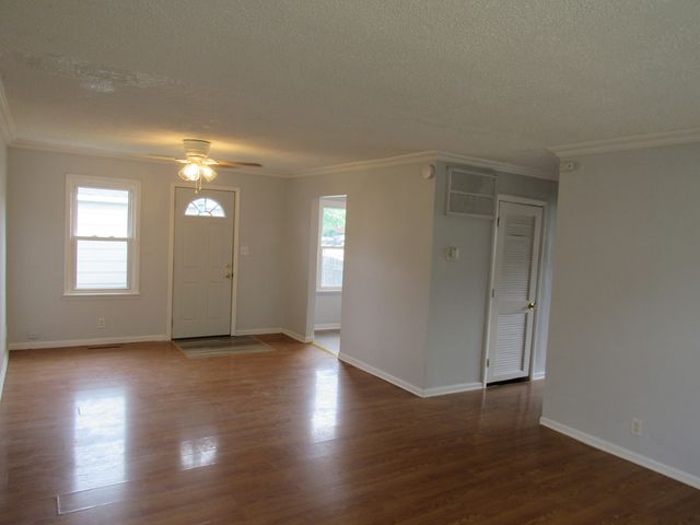1503 Cherokee Drive, Round Lake Beach, IL 60073