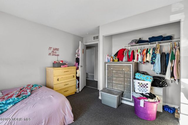 3175 Glenwood Avenue, Toledo, OH 43610