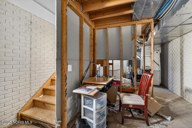 3175 Glenwood Avenue, Toledo, OH 43610