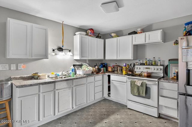 3175 Glenwood Avenue, Toledo, OH 43610