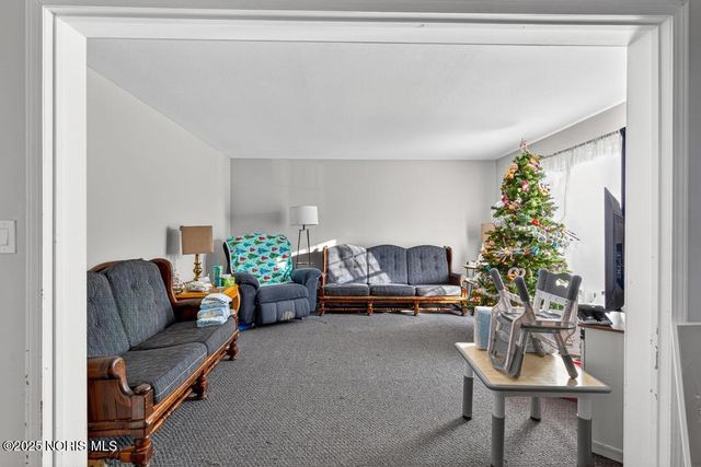 3175 Glenwood Avenue, Toledo, OH 43610