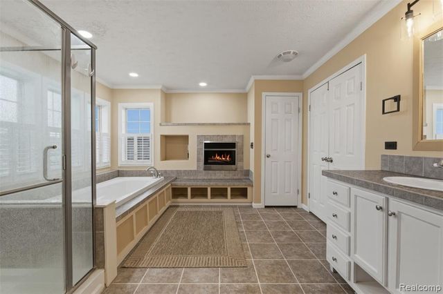 11798 Willoway Court, South Lyon, MI 48178