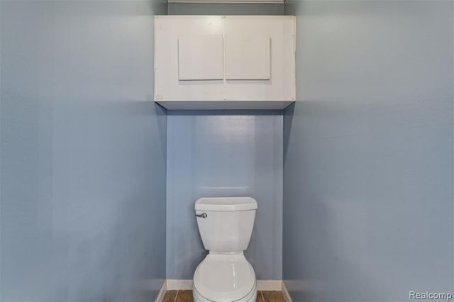 11798 Willoway Court, South Lyon, MI 48178