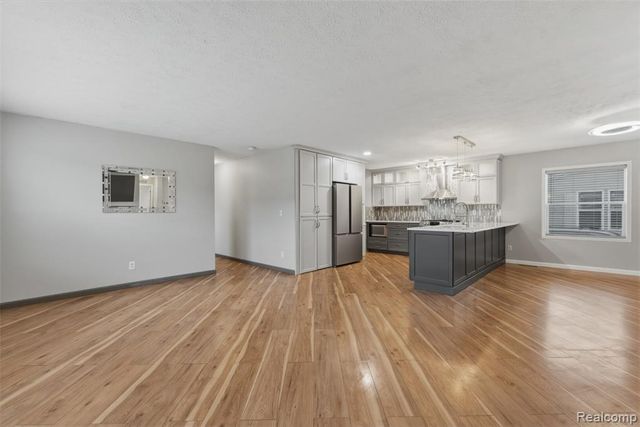 11798 Willoway Court, South Lyon, MI 48178