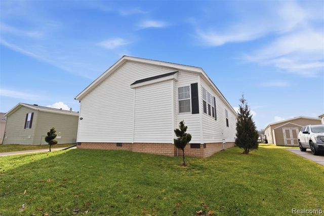 11798 Willoway Court, South Lyon, MI 48178