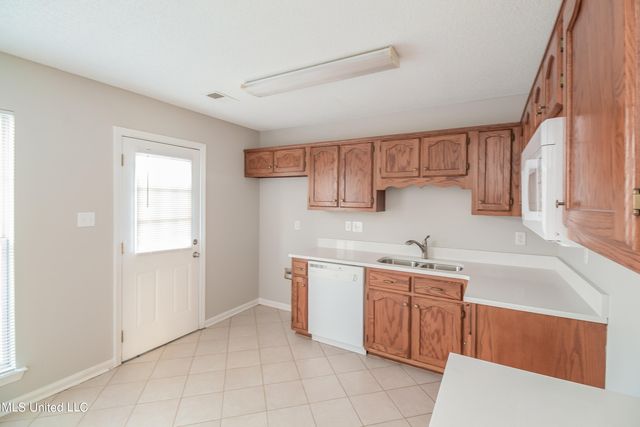 10696 Pecan View Drive, Olive Branch, MS 38654