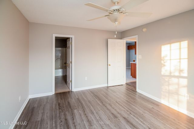 10696 Pecan View Drive, Olive Branch, MS 38654