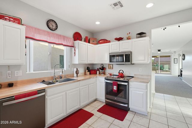 10691 E SURVEYOR Court, Gold Canyon, AZ 85118