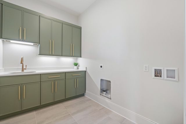 421 Monticello St, Nashville, TN 37207