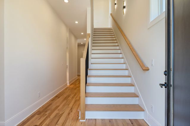 421 Monticello St, Nashville, TN 37207