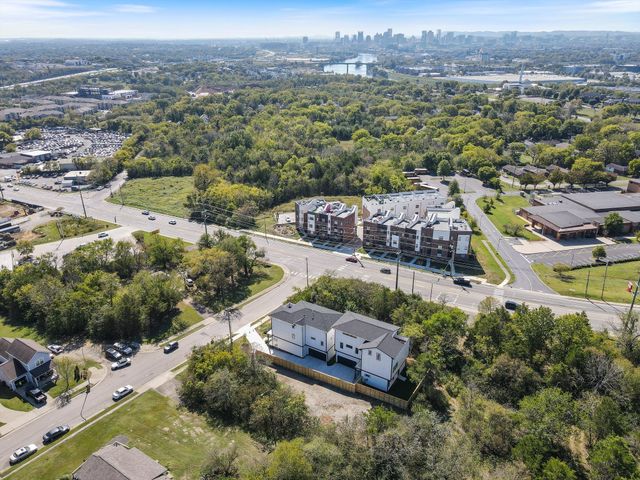 421 Monticello St, Nashville, TN 37207