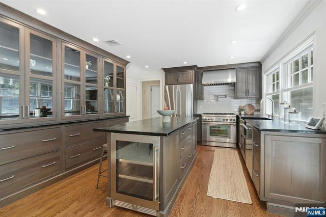 62 Jacobus Avenue, Little Falls, NJ 07424