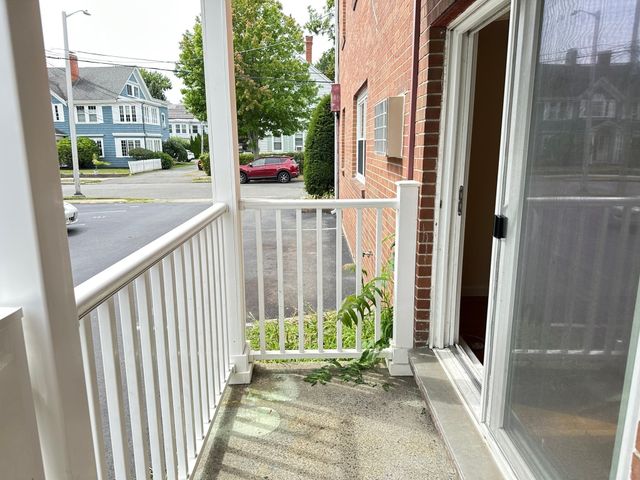 12 Portland St 7, Lynn, MA 01902